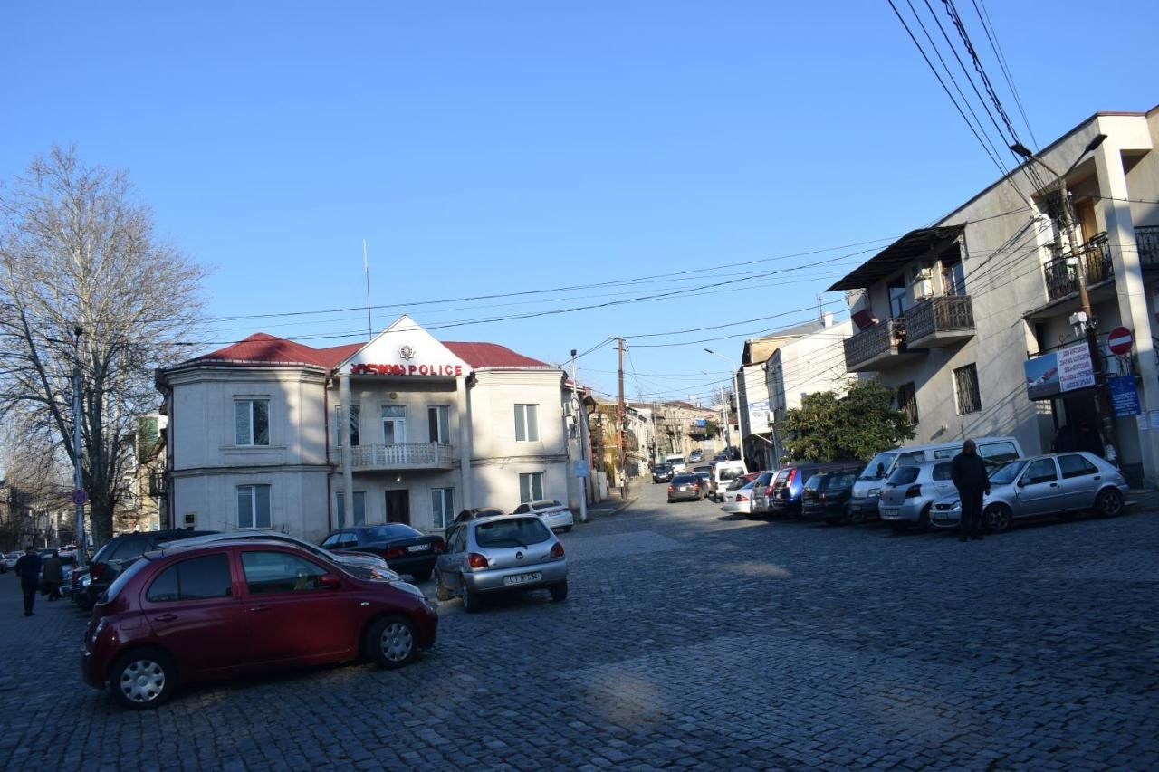 Гостевой дом Excellent house Кутаиси-16