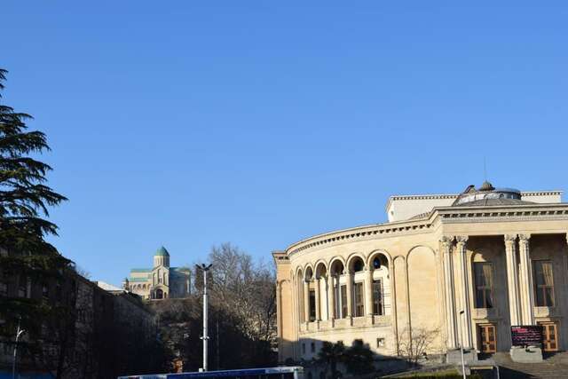 Гостевой дом Excellent house Кутаиси-16